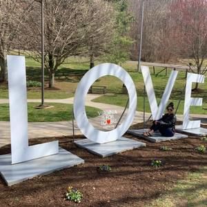 Meet your Posher, Emilia